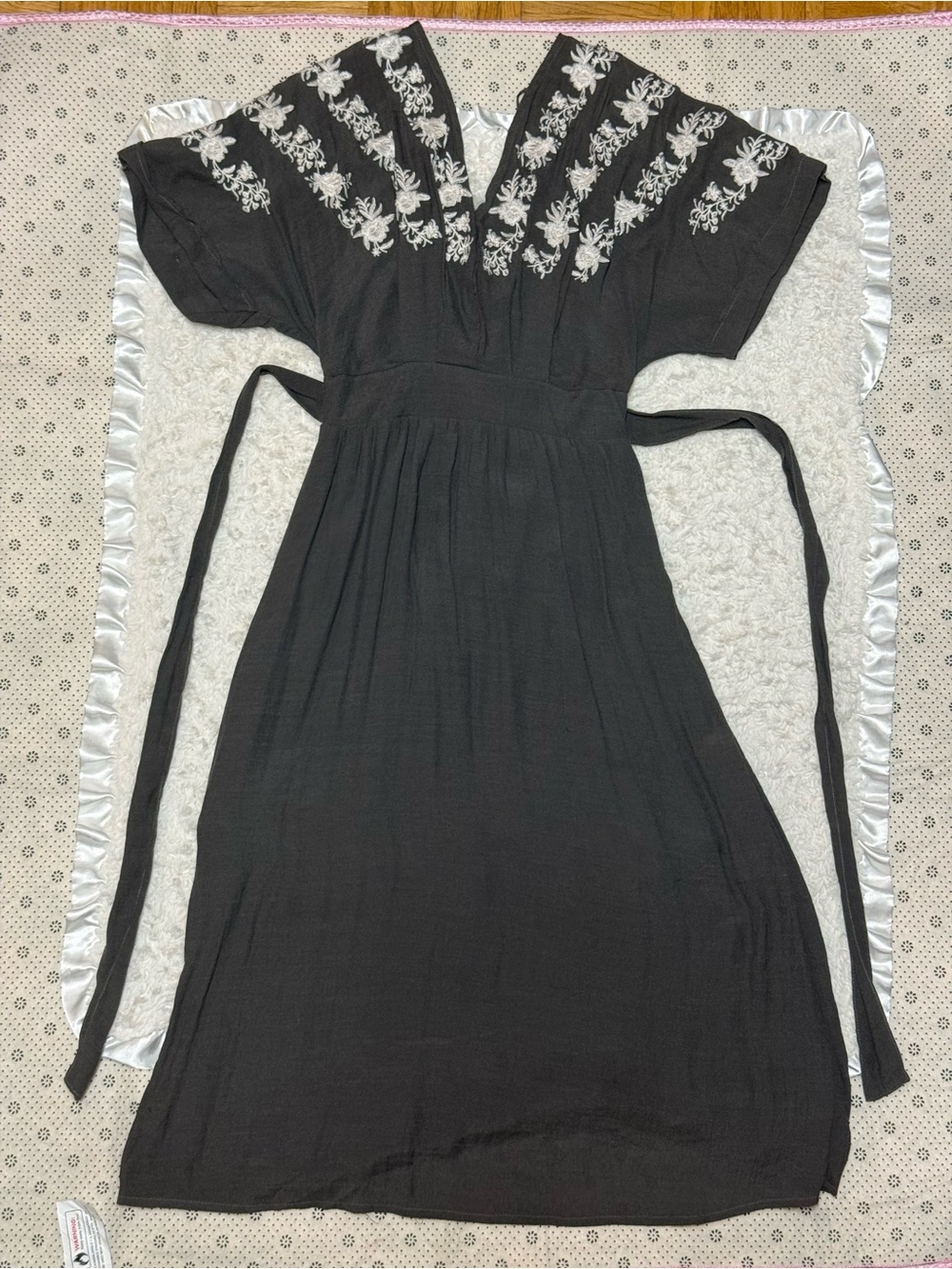 Blu Pepper Black Embroidered Boho Midi Dress | Size Small